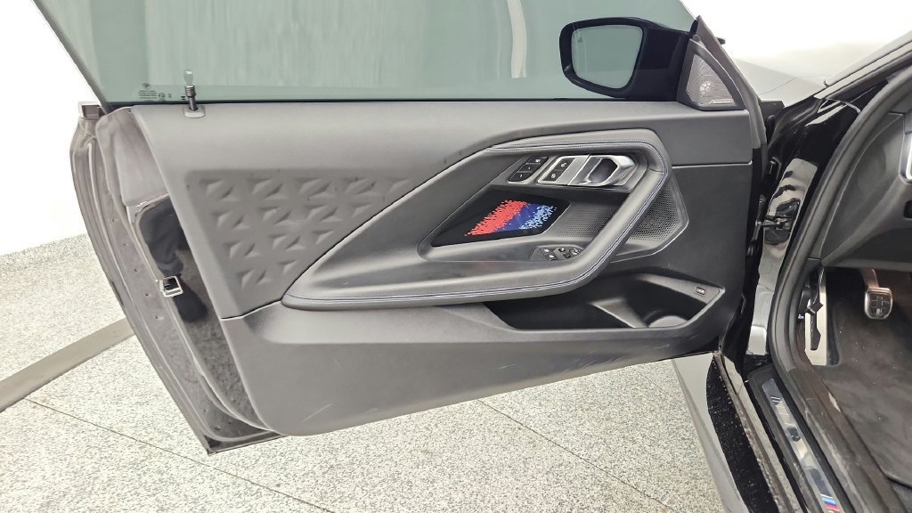 Used 2023 BMW M2 w/ Lighting Package RWD image 23