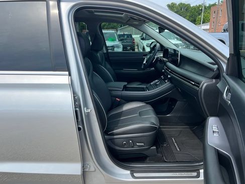 Used 2024 Hyundai Palisade Limited AWD/4WD image 23