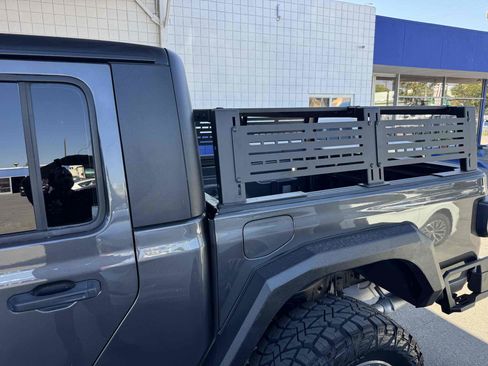 Used 2024 Jeep Gladiator Sport AWD/4WD image 32