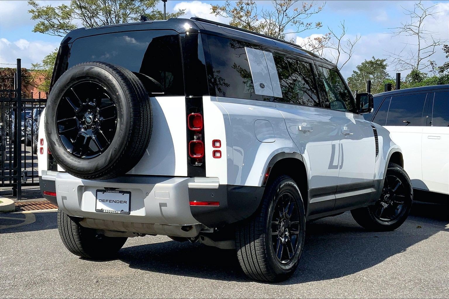 Certified 2024 Land Rover Defender 110 S AWD/4WD image 12