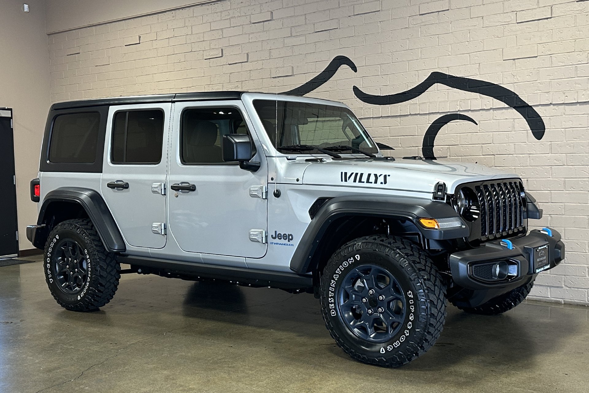 Used 2023 Jeep Wrangler Unlimited AWD/4WD image 2