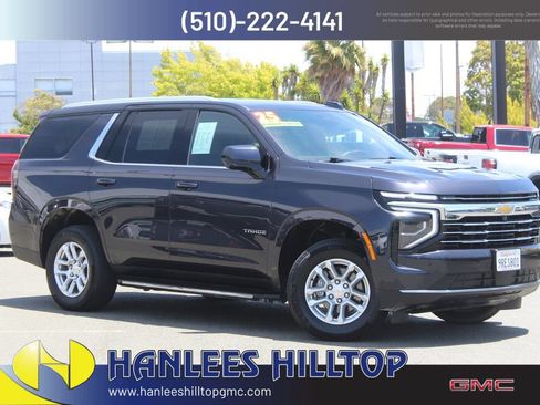 Used 2025 Chevrolet Tahoe LT RWD image 1