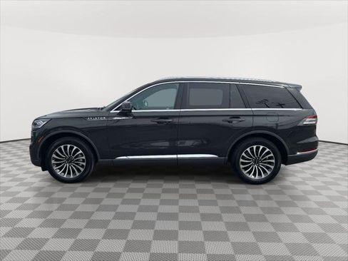 Used 2023 Lincoln Aviator Reserve w/ Elements Package Plus AWD/4WD image 4
