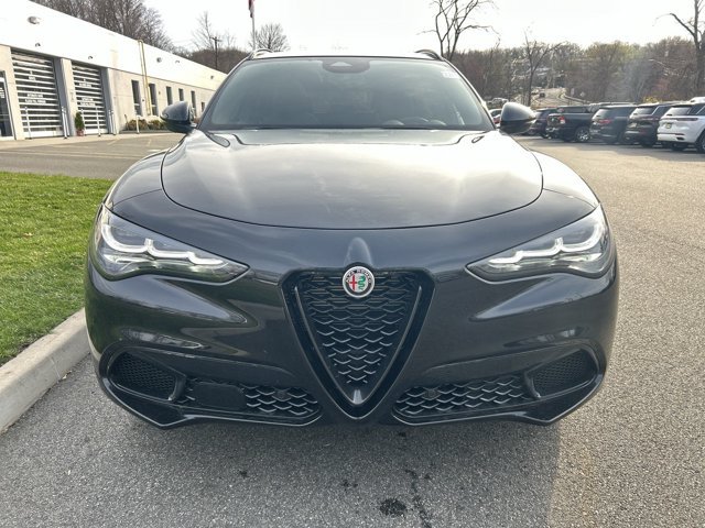 New 2026 Alfa Romeo Stelvio Sprint AWD/4WD image 3