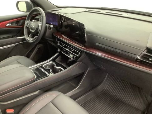 Used 2024 Chevrolet Traverse Z71 w/ LPO, Floor Liner Package image 29