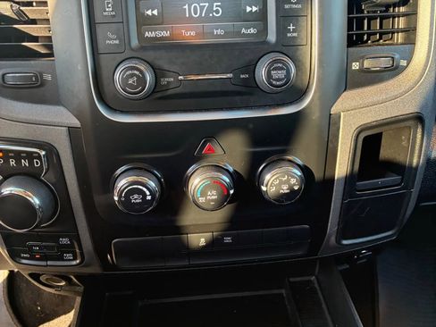 Used 2018 RAM 1500 Express w/ Express Value Package AWD/4WD image 18