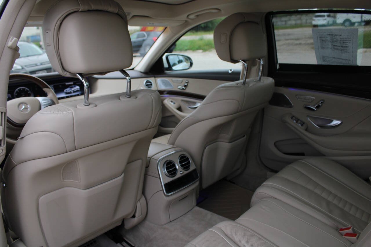Used 2017 Mercedes-Benz S 550 4MATIC Sedan image 16