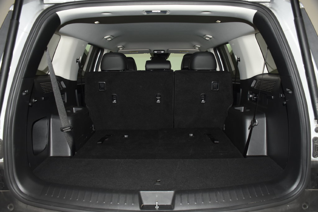 Used 2025 Hyundai Santa Fe SEL AWD/4WD image 32