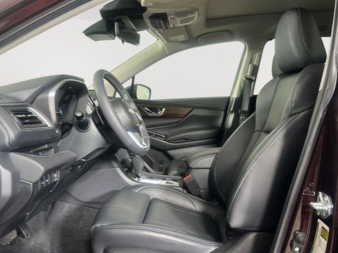 Used 2025 Subaru Ascent Touring AWD/4WD image 5