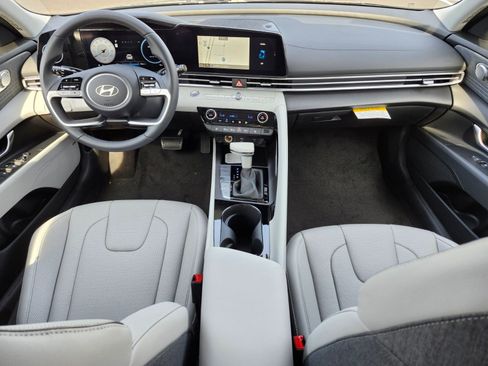 New 2026 Hyundai Elantra Limited FWD image 12