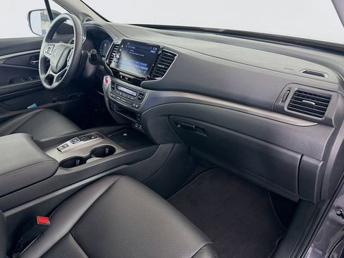 Certified 2025 Honda Ridgeline RTL image 29