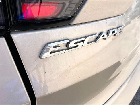 Used 2017 Ford Escape S FWD image 10