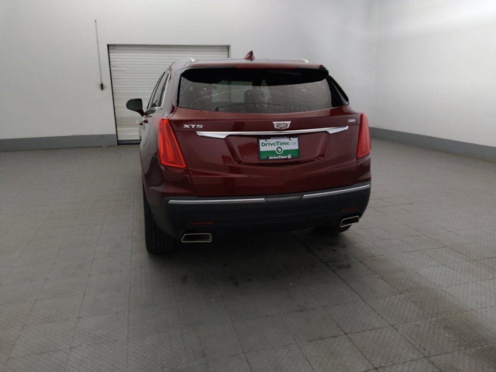 Used 2018 Cadillac XT5 Luxury w/ Driver Awareness Package FWD image 6