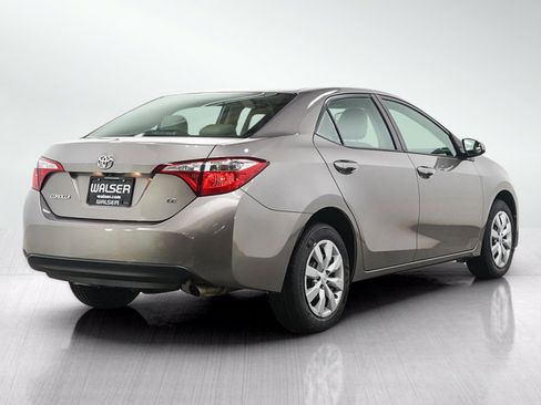 Used 2016 Toyota Corolla LE FWD image 5