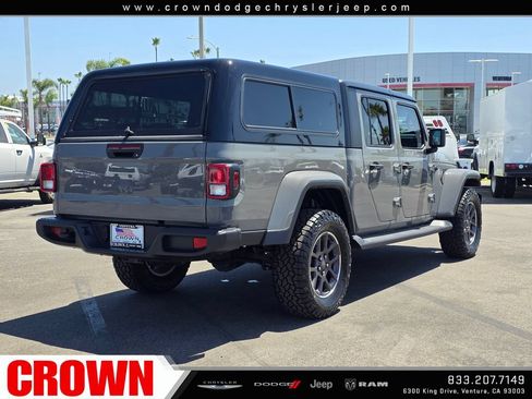 Used 2023 Jeep Gladiator Overland AWD/4WD image 7