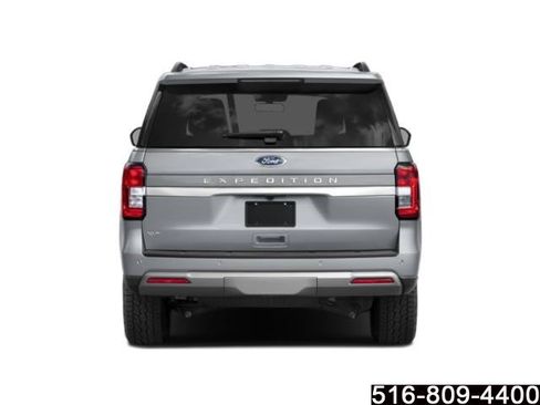 Used 2023 Ford Expedition XLT AWD/4WD image 6