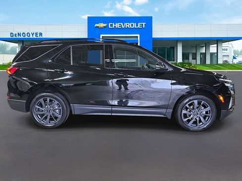 Used 2024 Chevrolet Equinox RS w/ RS Leather Package AWD/4WD image 8
