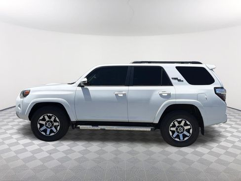 Used 2021 Toyota 4Runner TRD Off-Road Premium w/ Moonroof Package AWD/4WD image 2