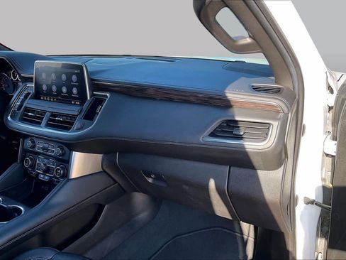 Used 2021 Chevrolet Suburban LT w/ Rear Media and Nav Package AWD/4WD image 18