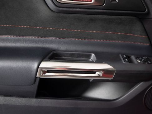 Used 2017 Ford Mustang Shelby GT350R image 13