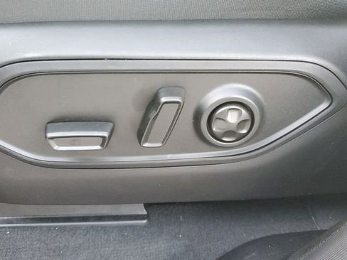 New 2026 Jeep Grand Cherokee L Limited image 25