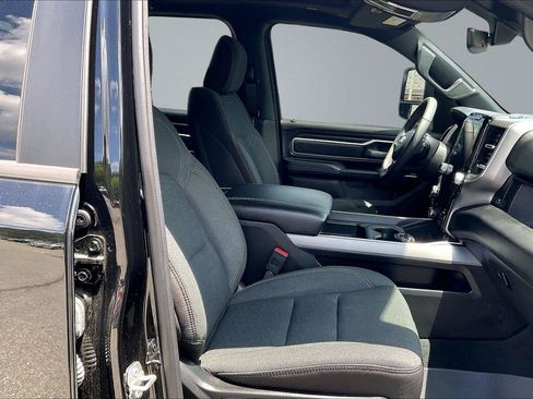 Used 2025 RAM 1500 Big Horn AWD/4WD image 7