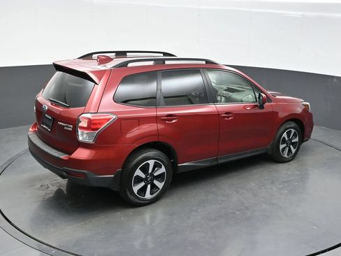 Used 2017 Subaru Forester 2.5i Premium w/ All-Weather Package AWD/4WD image 30