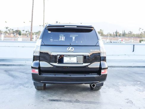 Used 2022 Lexus GX 460 Premium w/ Premium Package AWD/4WD image 8