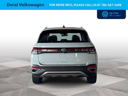 Used 2025 Volkswagen Taos SE FWD image 7