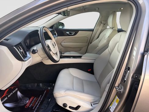 Used 2019 Volvo S60 T6 Momentum AWD/4WD image 12