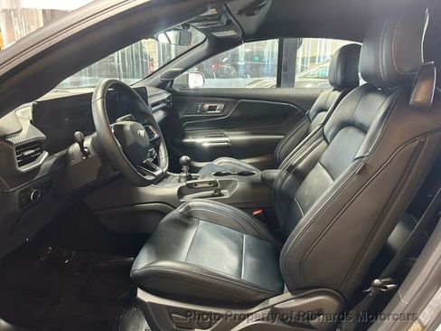 Used 2025 Ford Mustang GT Premium w/ GT Performance Package RWD image 16