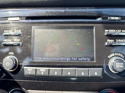 Used 2016 Nissan Rogue S AWD/4WD image 19