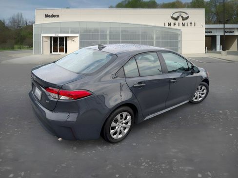 Used 2025 Toyota Corolla LE FWD image 4