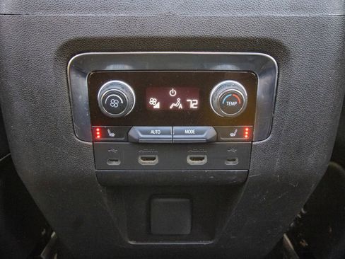 Used 2021 Chevrolet Suburban RST w/ Luxury Package image 46