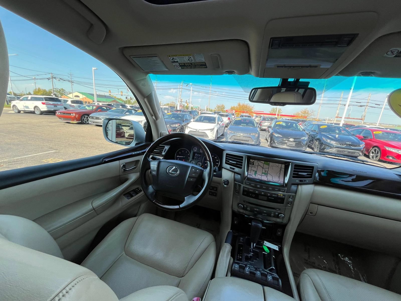 Used 2011 Lexus LX 570 4WD w/ Luxury Pkg image 41