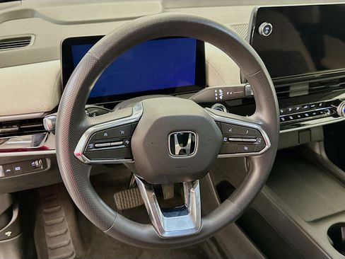 Used 2025 Honda Prologue EX image 18