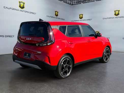 Used 2023 Kia Soul EX image 5