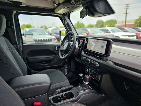 New 2026 Jeep Gladiator Sport AWD/4WD image 26