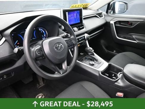 Used 2024 Toyota RAV4 LE AWD/4WD image 20