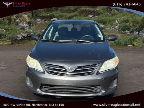 Used 2013 Toyota Corolla LE image 6