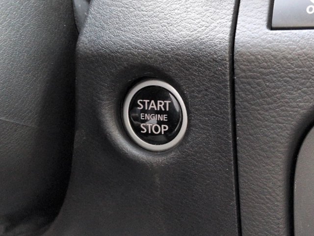 Used 2025 Nissan Frontier PRO-4X AWD/4WD image 25