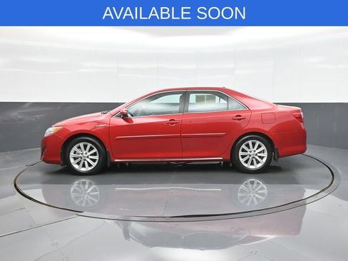 Used 2014 Toyota Camry XLE w/ Leather Package FWD image 4