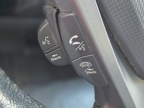 Used 2014 Honda Ridgeline SE image 31