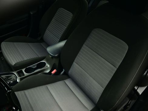 Used 2018 Kia Forte S image 22