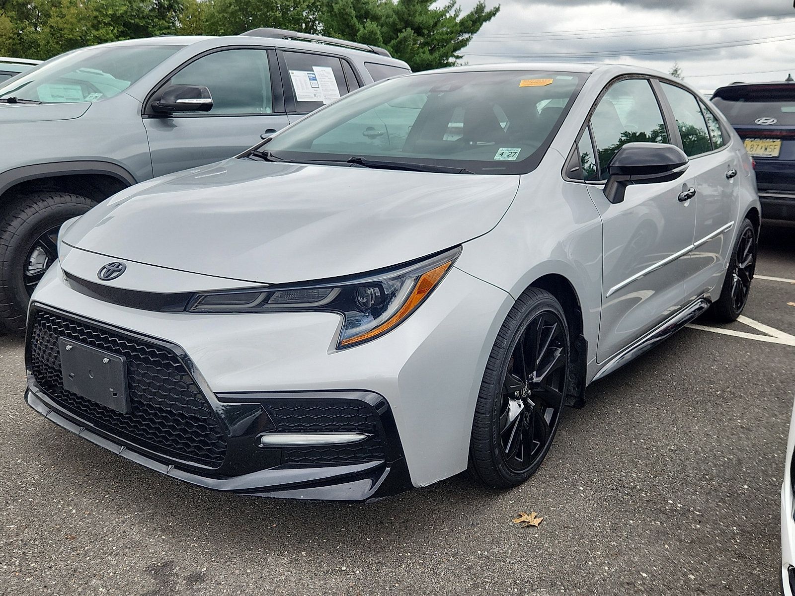 Used 2022 Toyota Corolla SE FWD image 4