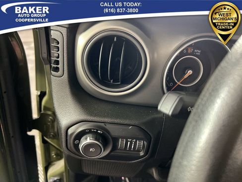 Used 2022 Jeep Wrangler Sport image 18