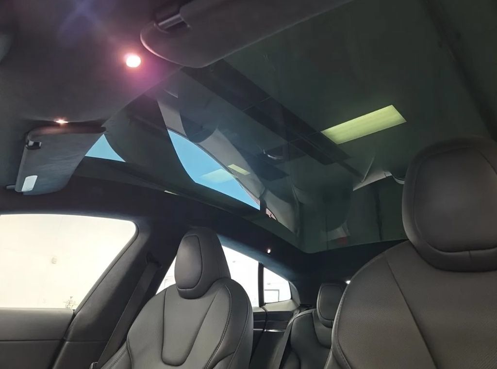 Used 2022 Tesla Model S AWD/4WD image 4