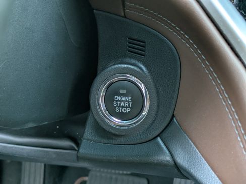 Used 2020 Subaru Outback Touring XT image 29