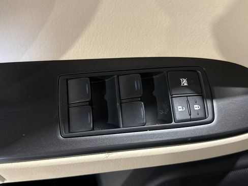 Used 2022 Lexus GX 460 Premium w/ Premium Plus Package image 19