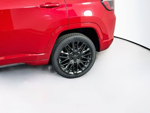 Used 2022 Jeep Compass Limited image 28